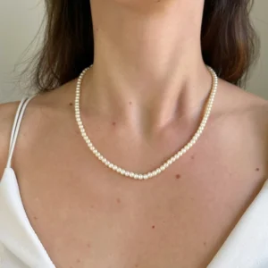Colar de Pérolas 4mm